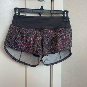 Limited edition pattern Lululemon speed shorts size 2